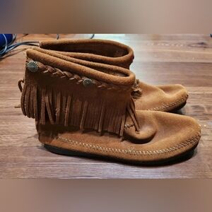 MINNETONKA Moccasins Women 8.5 Brown High Top Zip Fringe Ankle Boot Suede Bootie